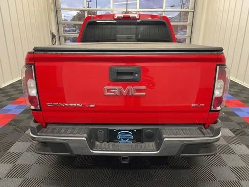Used 2020 GMC Canyon SLE image 4
