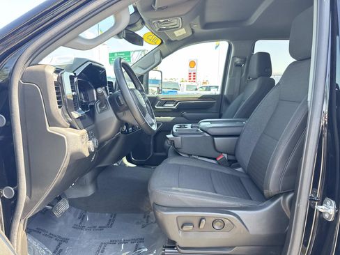 Used 2025 Chevrolet Silverado 2500 LT w/ Convenience Package AWD/4WD image 20