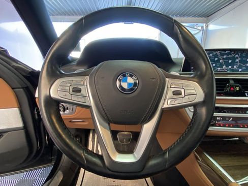 Used 2019 BMW 750i xDrive w/ Executive Package AWD/4WD image 31