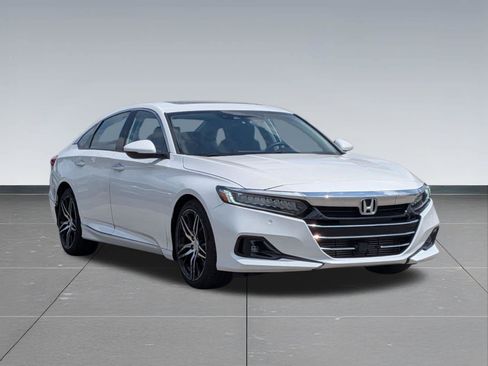 Used 2021 Honda Accord Touring image 7