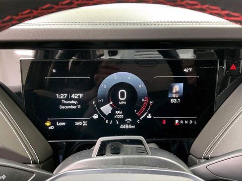 Certified 2025 GMC Yukon XL AT4 Ultimate image 25