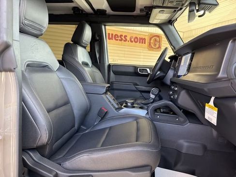 New 2025 Ford Bronco Badlands image 26