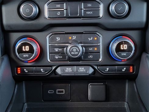 Used 2024 Chevrolet Tahoe LT image 14