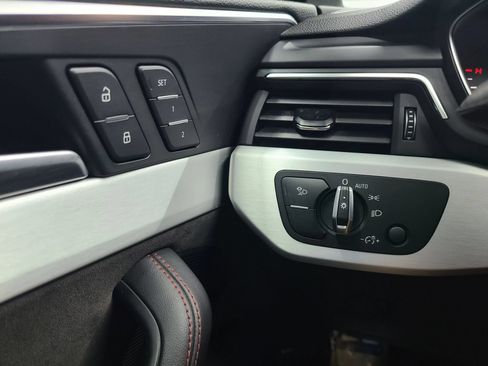 Used 2019 Audi S4 Premium Plus w/ Premium Plus Package AWD/4WD image 31