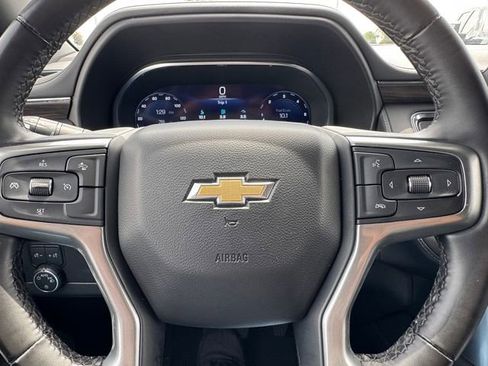 Used 2024 Chevrolet Suburban LT AWD/4WD image 23