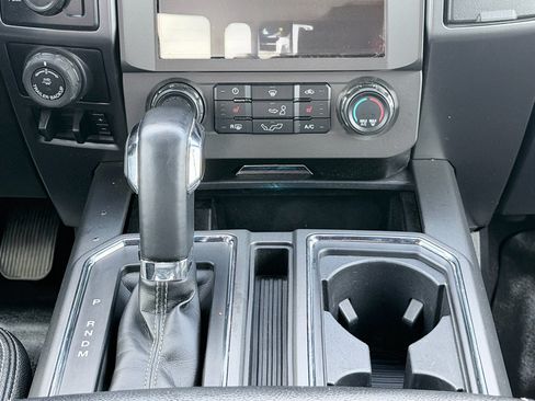 Used 2020 Ford F150 XLT w/ Equipment Group 302A Luxury AWD/4WD image 19