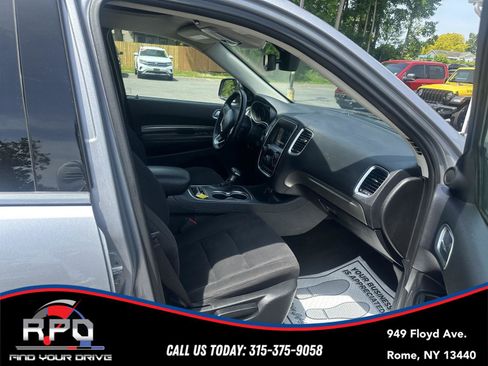 Used 2019 Dodge Durango SXT w/ 3rd Row Seating Group AWD/4WD image 23