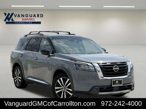 Used 2023 Nissan Pathfinder Platinum w/ Lighting Package (N92) AWD/4WD image 1