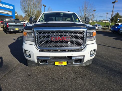 Used 2015 GMC Sierra 3500 Denali image 9