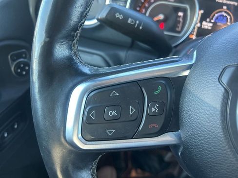 Used 2020 Jeep Gladiator Overland AWD/4WD image 25