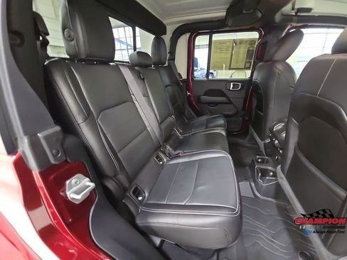Used 2021 Jeep Gladiator Overland w/ Popular Equipment Package image 34