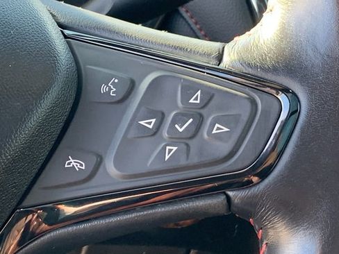 Used 2022 Chevrolet Equinox RS w/ RS Leather Package image 32