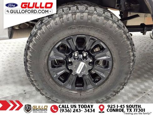 Used 2022 Ford F250 Lariat w/ Tremor Off-Road Package image 9