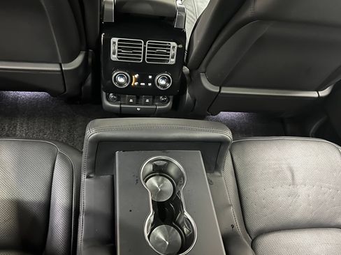 Used 2018 Land Rover Range Rover Supercharged AWD/4WD image 28