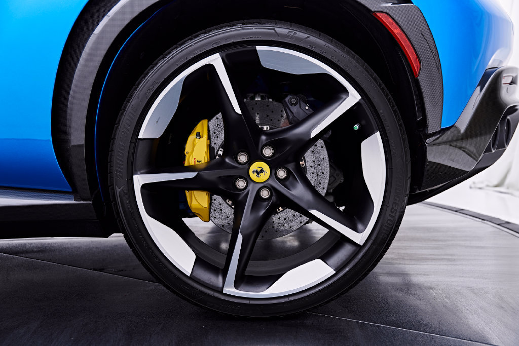 Used 2024 Ferrari Purosangue AWD/4WD image 34