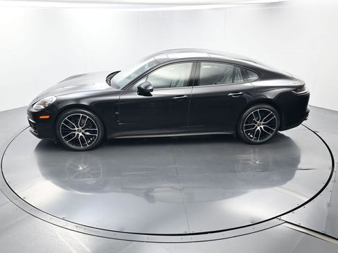 Certified 2023 Porsche Panamera Platinum Edition RWD image 33