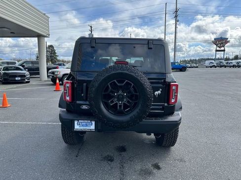 New 2026 Ford Bronco Badlands AWD/4WD image 3
