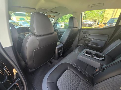 Used 2022 Chevrolet Colorado Z71 RWD image 11