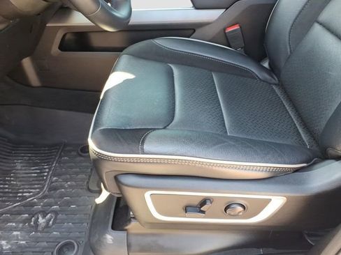 Used 2023 RAM 1500 Laramie AWD/4WD image 16