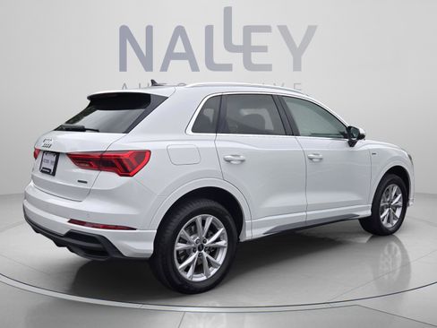 Used 2023 Audi Q3 2.0T Premium w/ Convenience Package AWD/4WD image 5