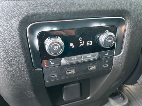 New 2026 GMC Yukon XL Elevation image 42