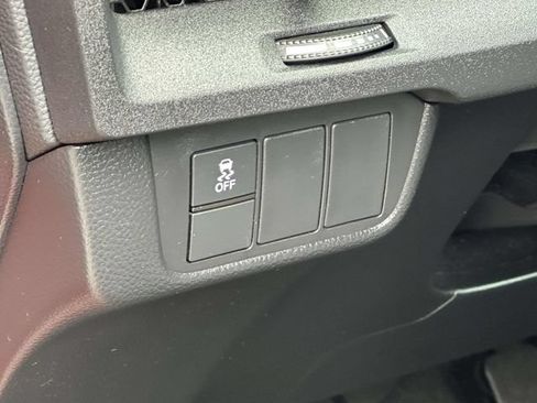 Used 2025 Honda CR-V LX image 18