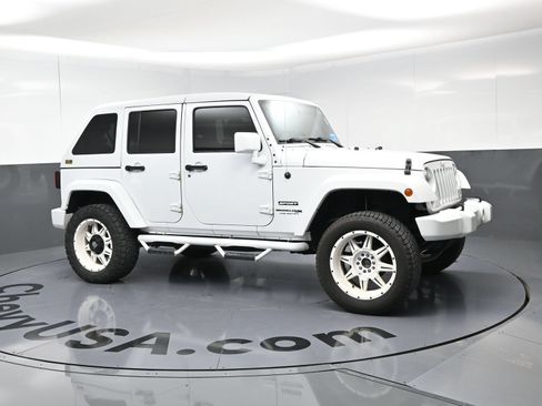 Used 2018 Jeep Wrangler Unlimited Sport S AWD/4WD image 15