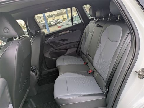 New 2026 Volkswagen Tiguan SE R-Line image 15