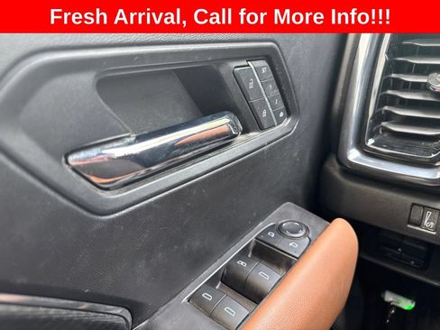 Used 2023 GMC Canyon AT4 w/ AT4 Premium Package AWD/4WD image 18