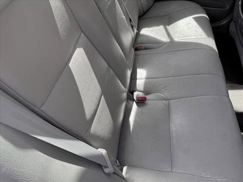Used 2005 Toyota Camry LE FWD image 17
