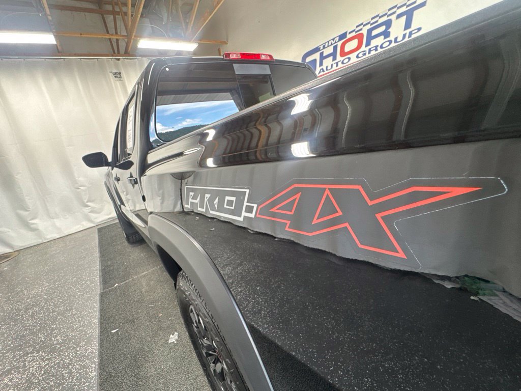 Used 2023 Nissan Frontier PRO-4X w/ Technology Package AWD/4WD image 8