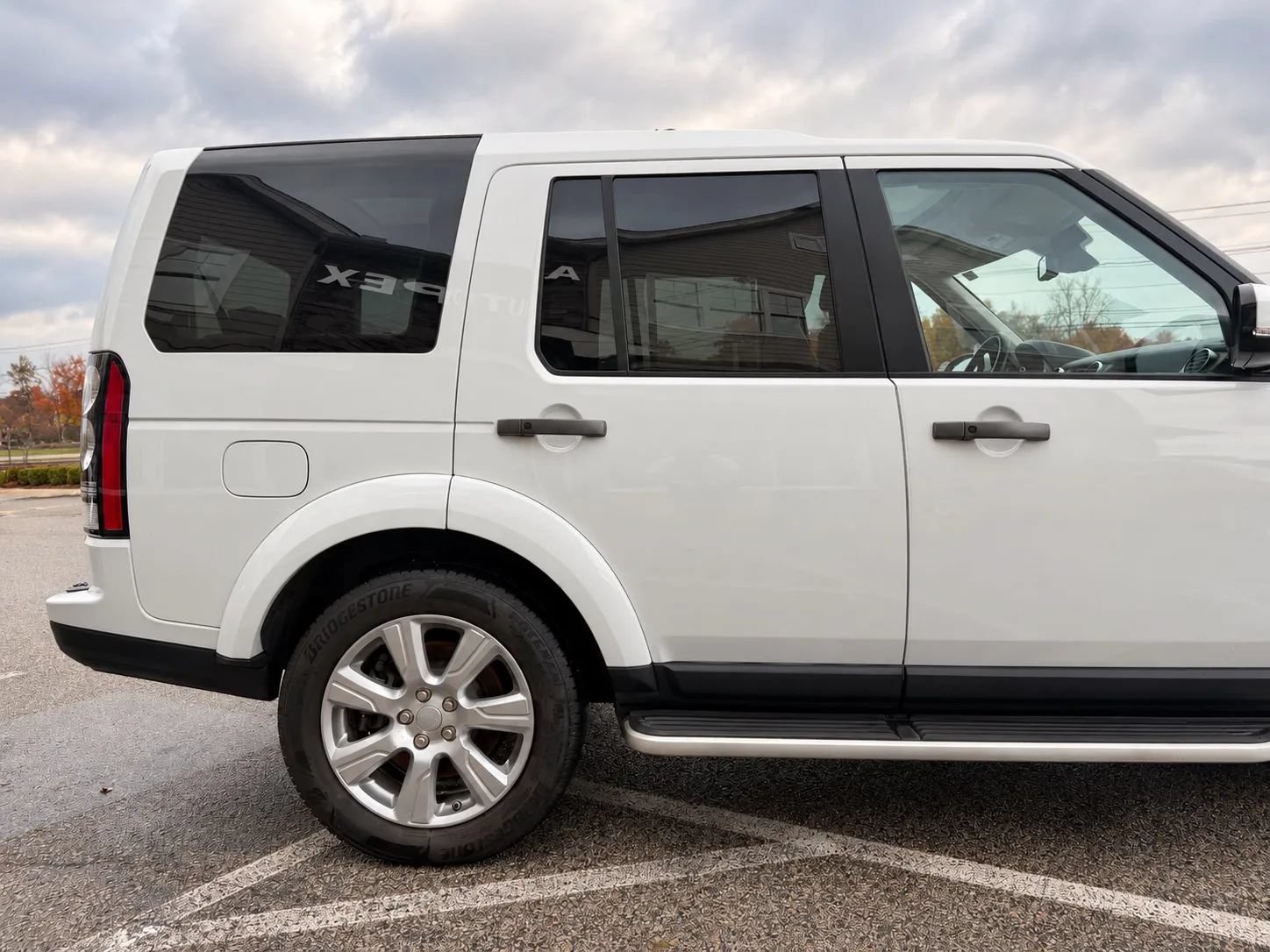 Used 2016 Land Rover LR4 HSE Silver Edition AWD/4WD image 26