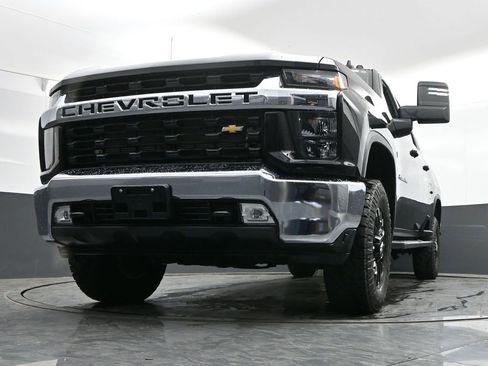 Used 2022 Chevrolet Silverado 2500 LT w/ Convenience Package AWD/4WD image 44
