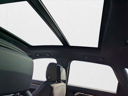 New 2025 Audi Q3 2.0T Premium image 17