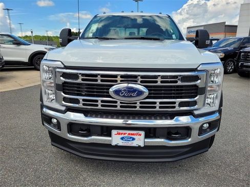 New 2025 Ford F450 XL w/ XL Chrome Package image 26