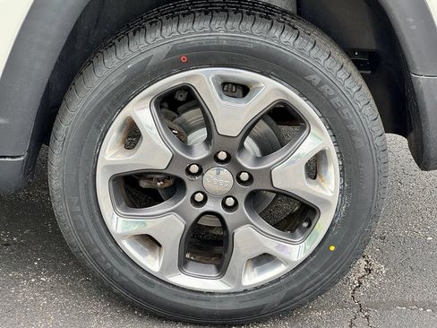 Used 2019 Jeep Compass Limited AWD/4WD image 46