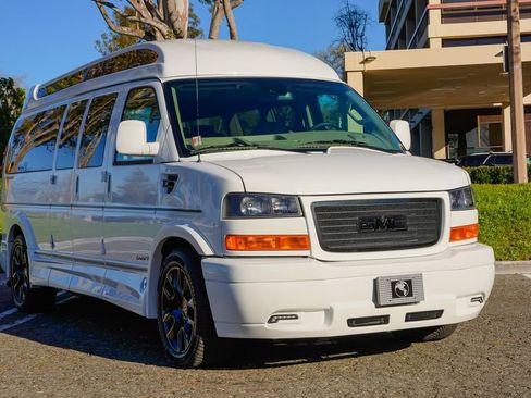 New 2026 GMC Savana 2500 Extended w/ Driver Convenience Package image 5