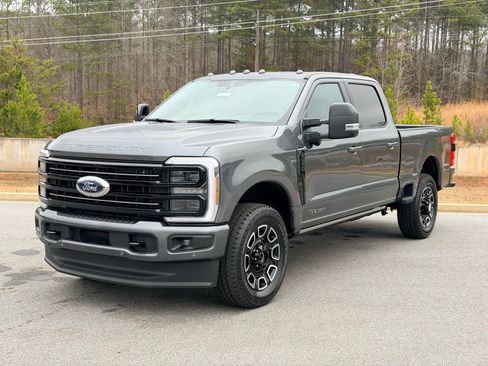 New 2026 Ford F250 Platinum w/ FX4 Off-Road Package image 9