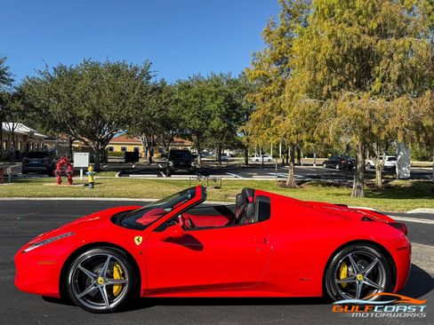 Used 2015 Ferrari 458 Spider image 51