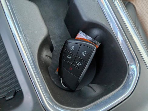 Used 2025 Chevrolet Silverado 1500 High Country w/ Technology Package image 22