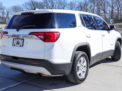 Used 2018 GMC Acadia SLE image 15