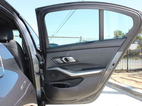 Used 2021 BMW 330i xDrive Sedan w/ Convenience Package image 29