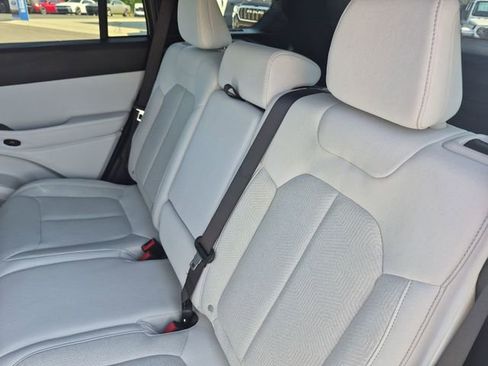 New 2026 Jeep Cherokee Laredo AWD/4WD image 27