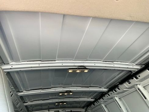 Used 2023 Chevrolet Express 3500 w/ Driver Convenience Package image 16