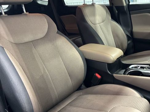 Used 2019 Hyundai Santa Fe SEL FWD image 40