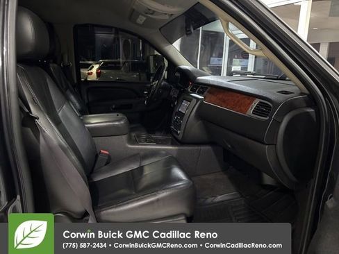 Used 2011 GMC Sierra 1500 SLT w/ SLT Convenience Package AWD/4WD image 13
