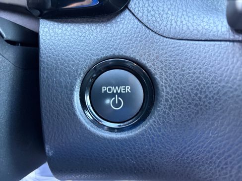 Used 2025 Toyota Camry LE FWD image 17
