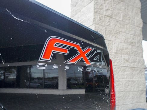 Used 2016 Ford F250 XLT w/ XLT Value Package image 16