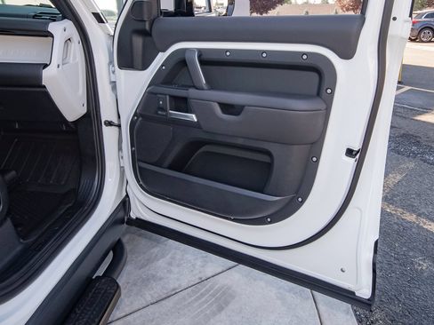 New 2026 Land Rover Defender 110 X-Dynamic SE AWD/4WD image 44