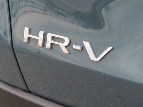 Used 2023 Honda HR-V Sport image 12